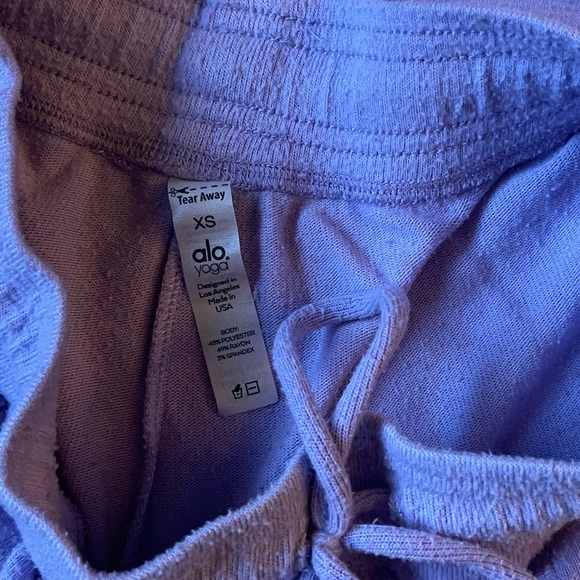 Alo Yoga Daze matching lounge short & sweater set - Picture 5 of 9